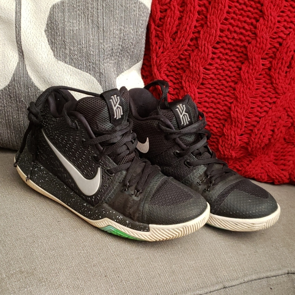 Nike Kyrie Irving Sneakers